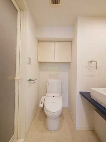 トイレ　アクサス大手町ラクシーズのトイレ