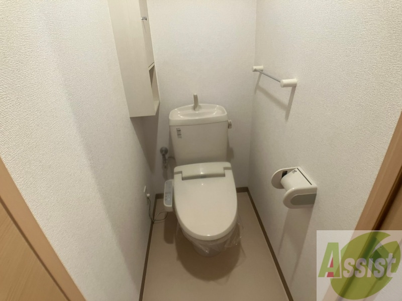 トイレ　こちらはトイレです。清潔感があり、安心して使用できます。