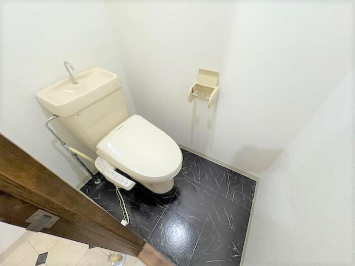 トイレ　トイレ