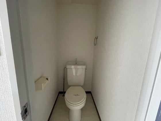 トイレ　※別部屋の写真です