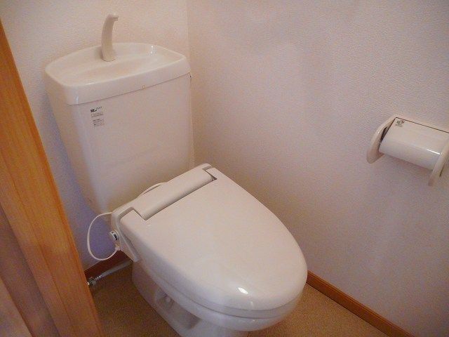 トイレ　コンパクトで使いやすいトイレです