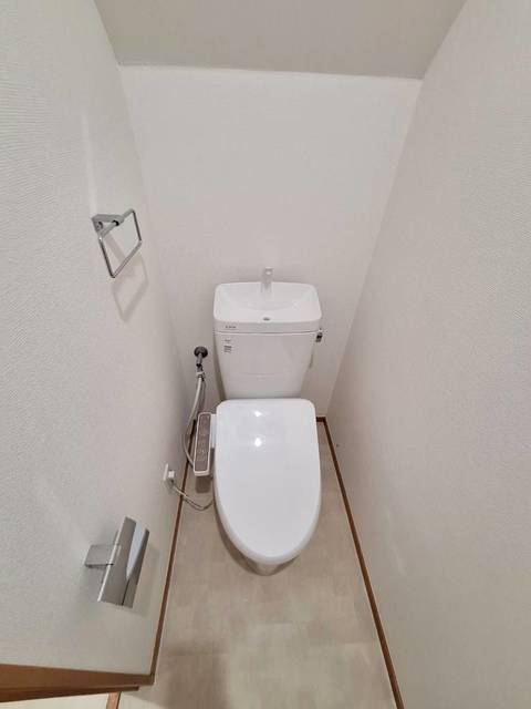 トイレ　温水洗浄便座