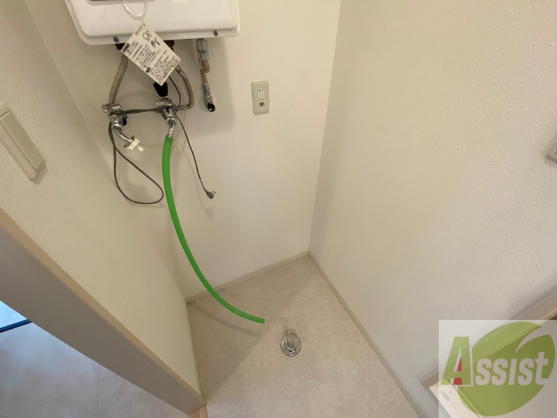 その他設備　洗濯機置場は室内にあるのでもちろんいつでも洗濯できます。