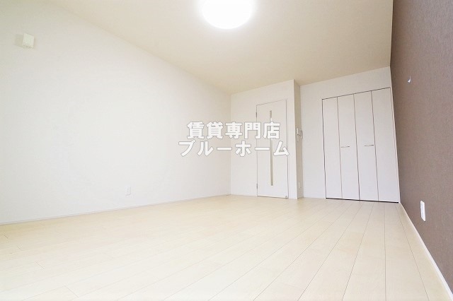 居室・リビング　10.2帖の広いお部屋！