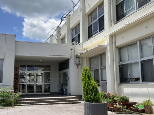 小学校　宗像市立南郷小学校（小学校）まで1940m