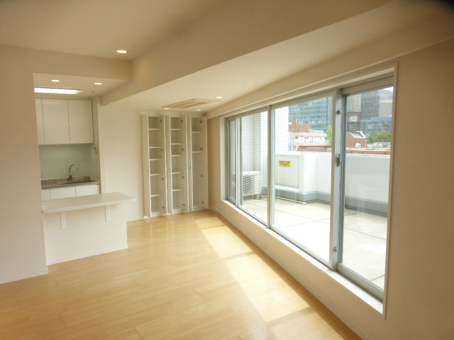 居室・リビング　内観