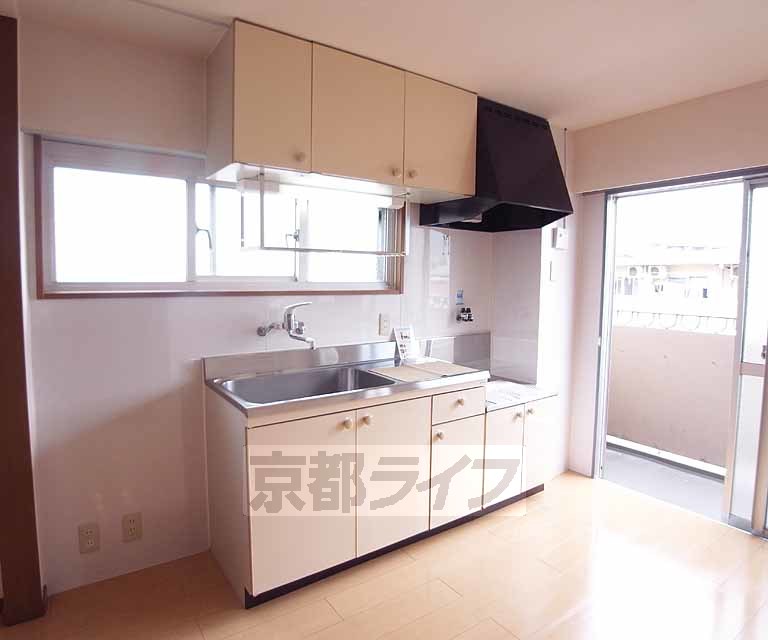 キッチン　お料理の匂いが篭りません！