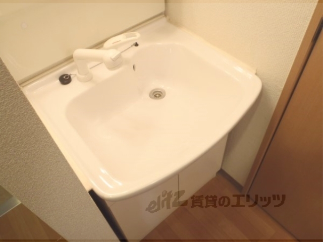 洗面設備　押入