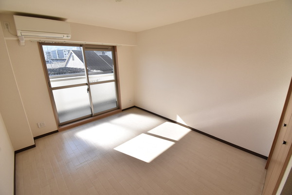 居室・リビング　同仕様写真