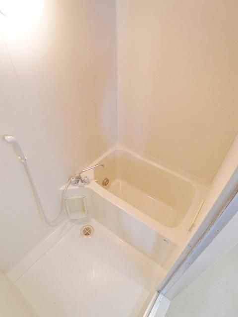 バス・シャワールーム　ゆったり爽快バスタイム♪