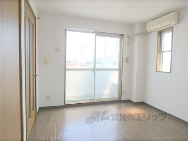 居室・リビング　洋室