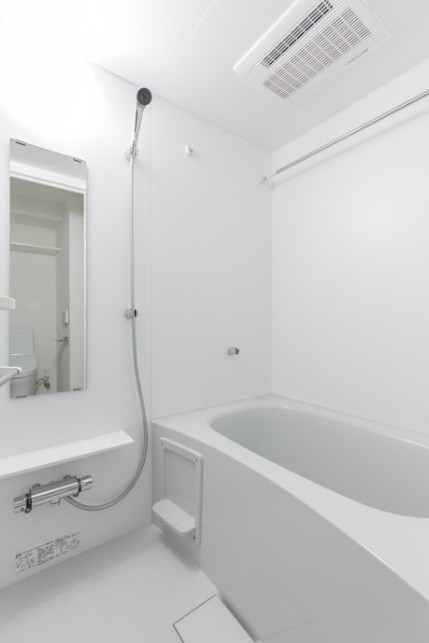 バス・シャワールーム　建築中の為、今年完成した同じシリーズの別物件の写真です。