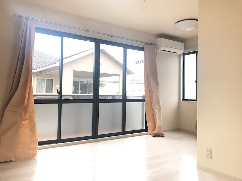 居室・リビング　１０２の画像です。