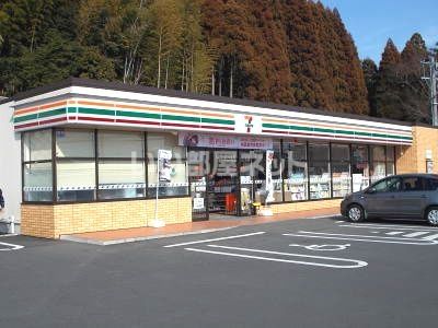 コンビニ　セブンイレブン 隼人小田店（コンビニ）まで74m