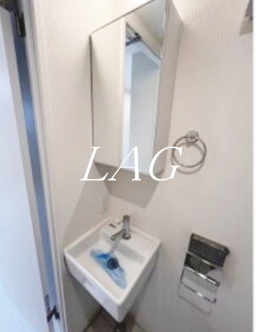 洗面設備　洗面台です。