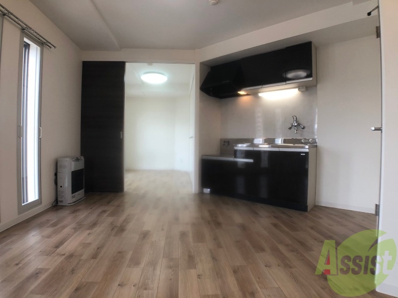 居室・リビング　広々としたリビングですね。使い勝手がよさそうですね！