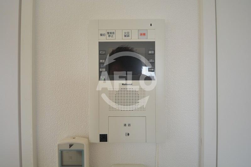 セキュリティ　TVモニターフォンは女性も安心