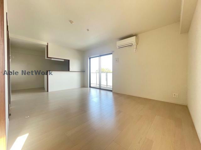 居室・リビング　※同型・現況優先