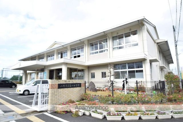 中学校　八代市立第八中学校（中学校）まで650m