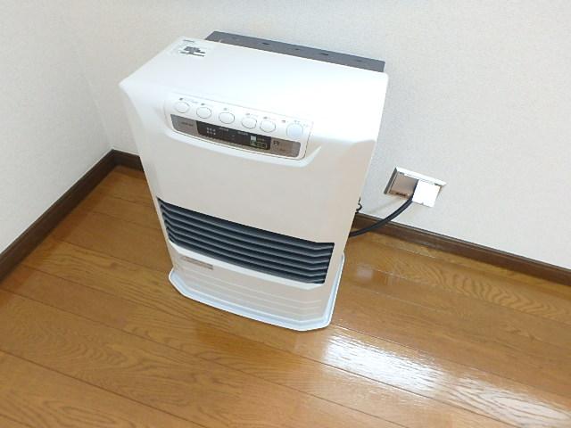 その他　ＦＦストーブが付いています。
