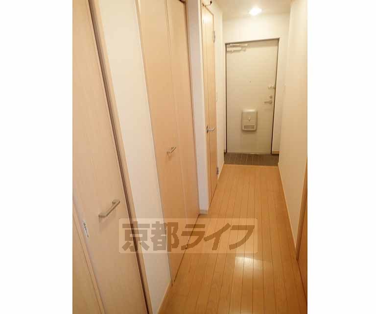 その他部屋・スペース　すっきりとした廊下です。