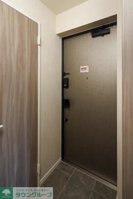 玄関　※写真は同タイプ住戸です。