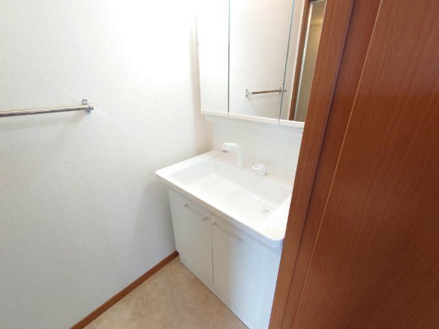 洗面設備　別の部屋の写真です