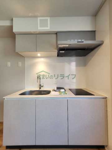 キッチン　別部屋参考写真となります。