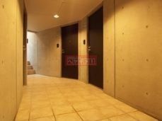 玄関　エントランス