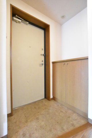 玄関　別号室の写真です。ご参考までに