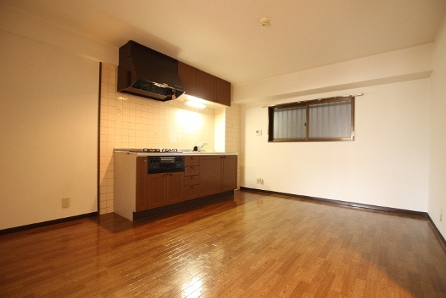 キッチン　同物件別号室