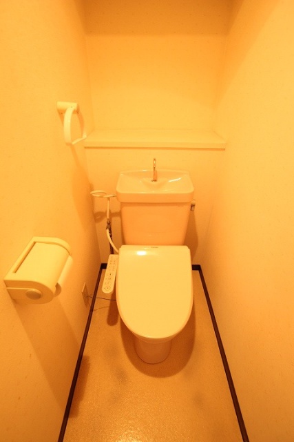 トイレ　同物件別号室