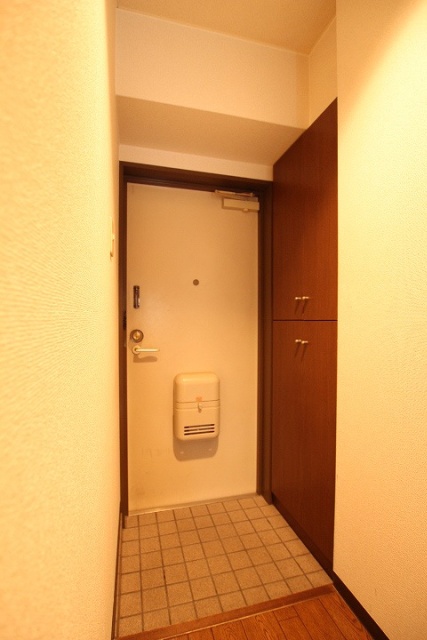 玄関　同物件別号室