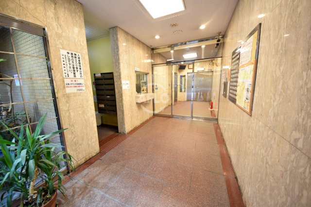 ロビー　日生ロイヤル高津　ロビー