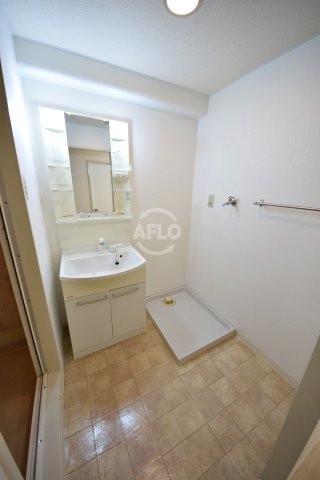 洗面設備　日生ロイヤル高津　洗面脱衣所