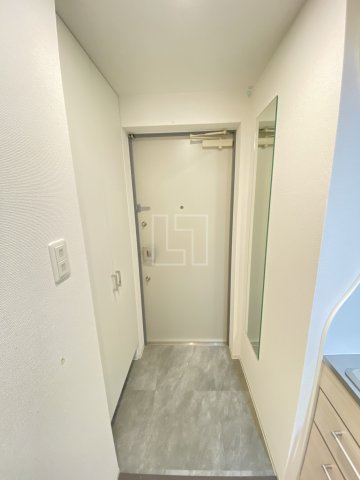 玄関　セレニテ難波プリエ　玄関