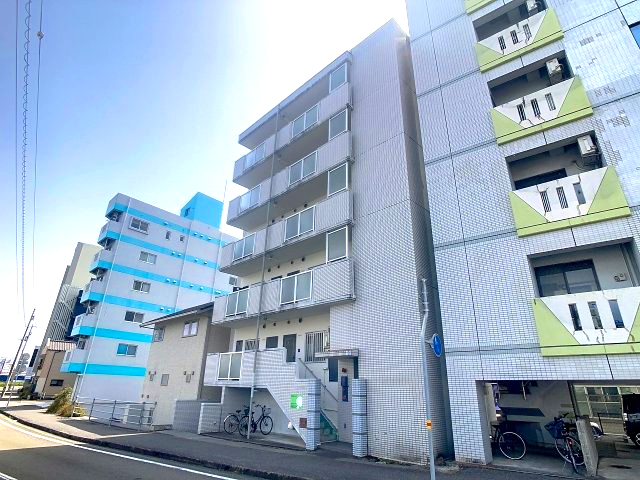 建物外観　2025年3月撮影