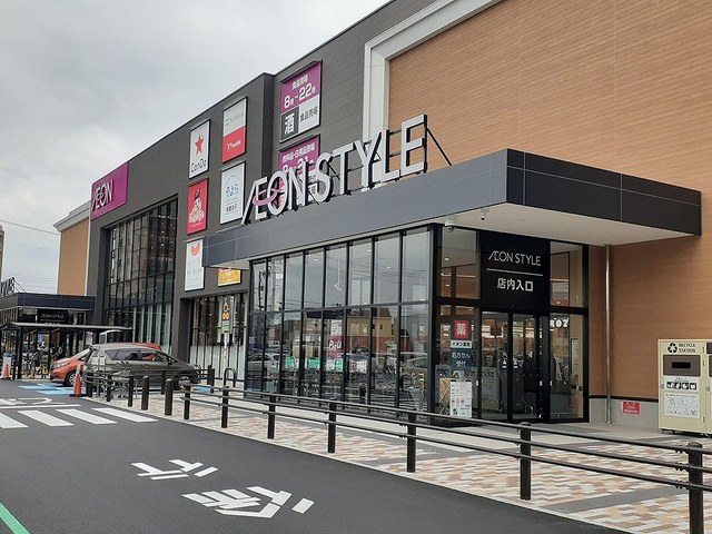 ショッピングセンター　そよら白子鈴鹿店（ショッピングセンター）まで1000m