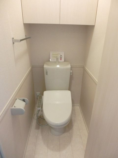 トイレ　ウォシュレット完備
