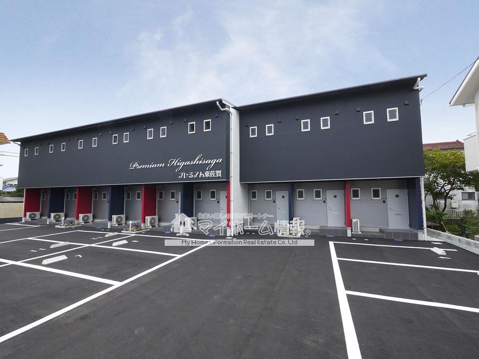 建物外観　シンプルモダンな建物外観