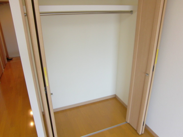 収納　参考写真（同建物別部屋のものです）