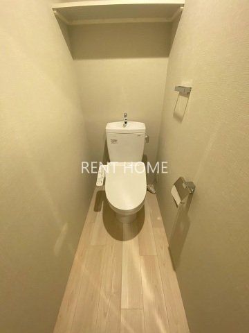 トイレ　ウォシュレット付き