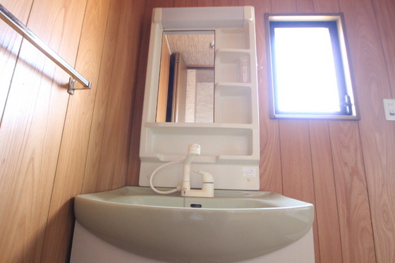 洗面設備　※別部屋の写真です