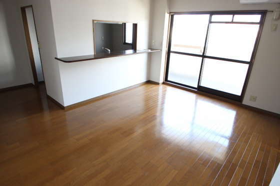 居室・リビング　※別部屋の写真です