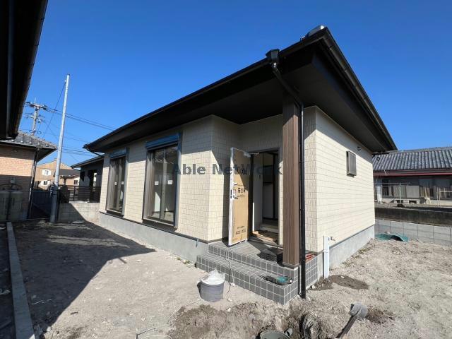 建物外観　建築中