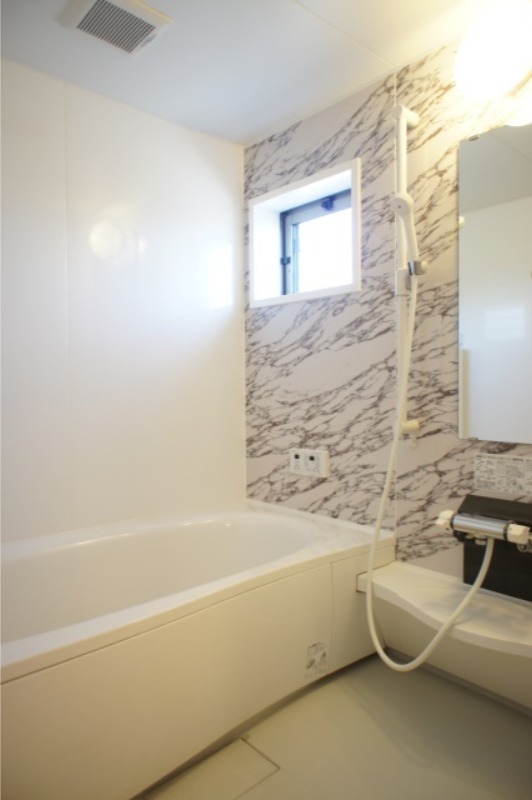 バス・シャワールーム　図面と現状に相違がある場合には現状を優先