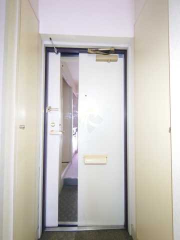 玄関　日神パレステージ三軒茶屋