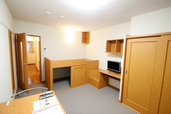 居室・リビング　※別号室の写真です