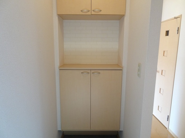 玄関　シューズボックス