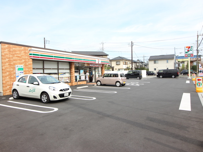 コンビニ　セブンイレブン（コンビニ）まで190m